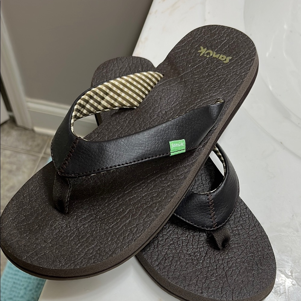Sanuk Dark Brown Sandals with Checkered Detail